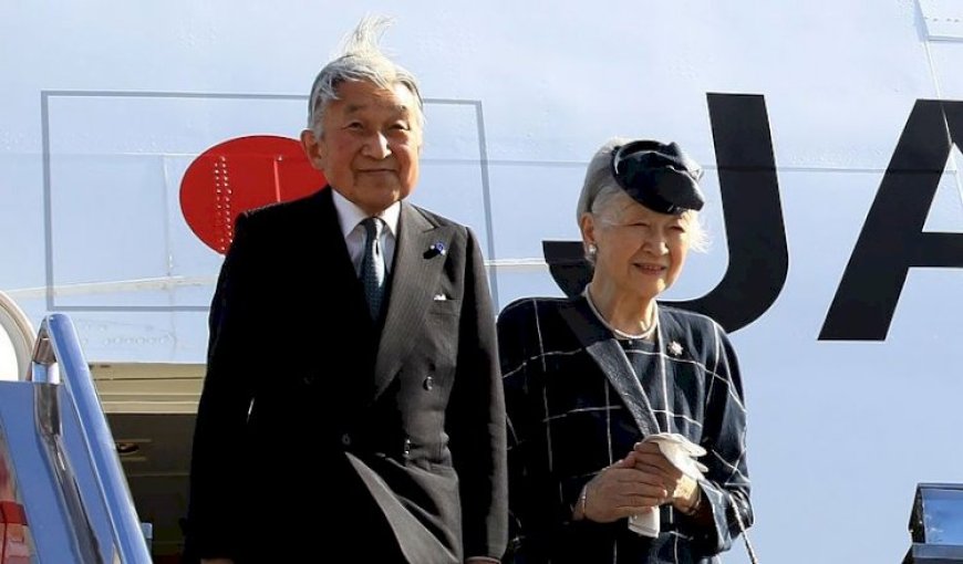 Malacanang Photo Bureau-Japanese Emperor Akihito and Empress Michiko on arrive in Manila Tuesday, January 26, 2016 on a five-day tour to pay their respects for those who lost their lives there during World War II