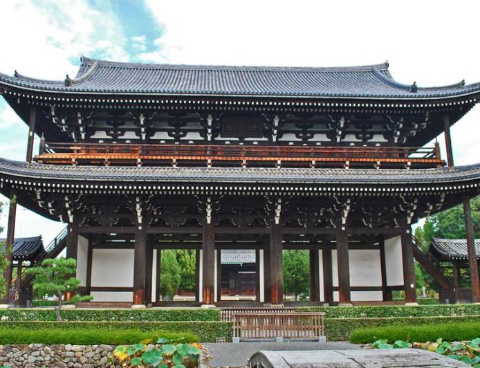 The Difference Between Shrines and Temples in Japan - Nipino.com ...