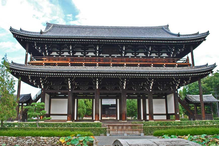 The Difference Between Shrines and Temples in Japan