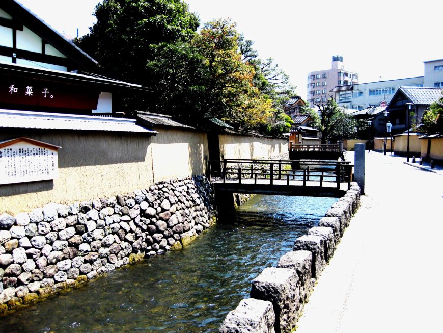 kanazawa-shi-in-ishikawa-ken-03