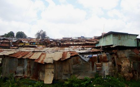 Life in Skwater: Resilience Amidst Urban Challenges in the Philippines