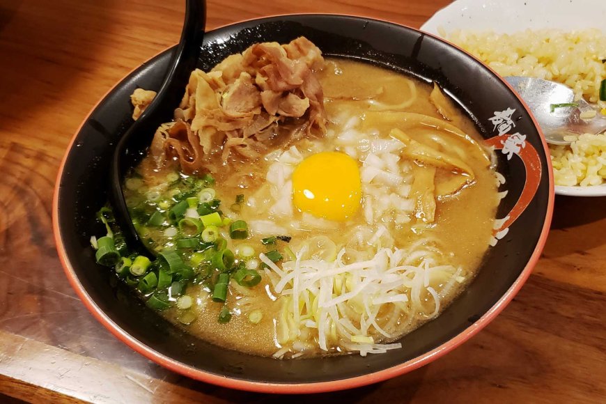 ramen-delicious-japanese-culture-in-a-bowl-03