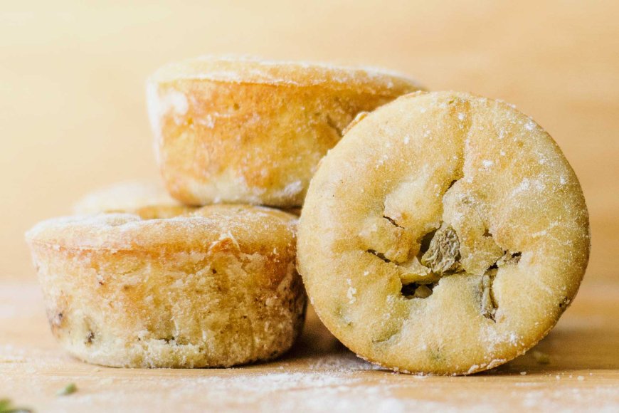 hopia-a-sweet-taste-of-tradition-in-the-philippines-02