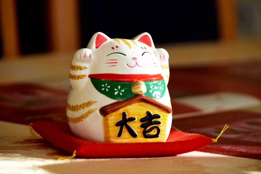 maneki-neko-japans-lucky-cat-03