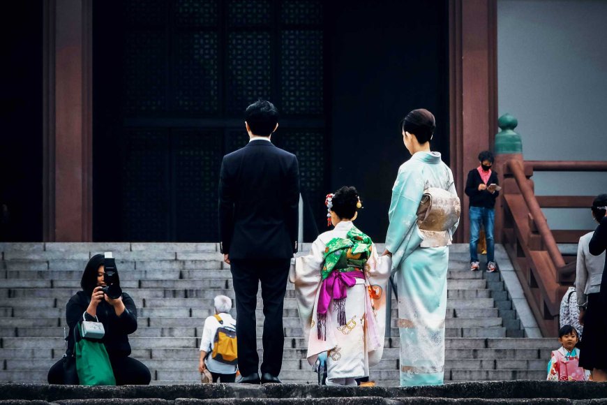 modern-hurdles-in-love-marriage-and-parenthood-in-tokyo-02